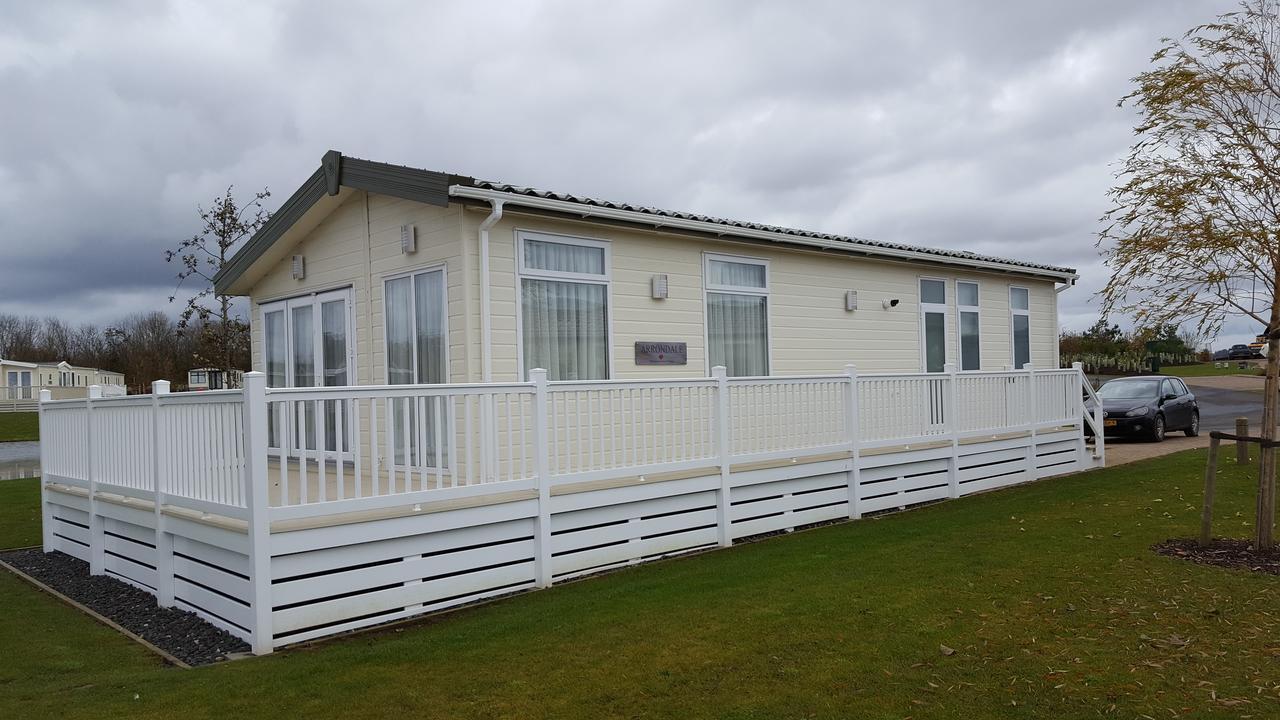 Beal Luxury Lodge At Haggerston Castle מראה חיצוני תמונה