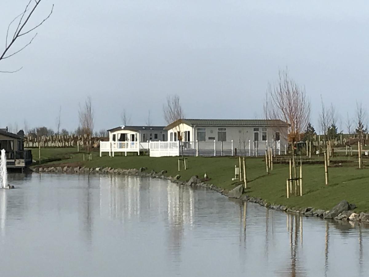 Beal Luxury Lodge At Haggerston Castle מראה חיצוני תמונה